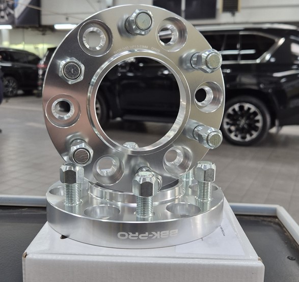 Розширювачі колісних ступиць BBK-PRO 23 мм (алюміній) LX22+/GX24+ (43146)